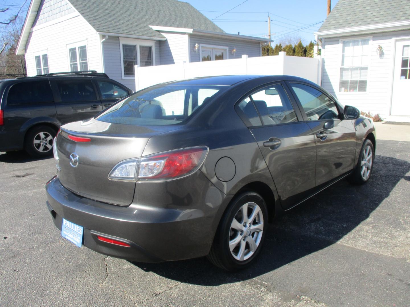 2010 GRAY Mazda MAZDA3 (JM1BL1SG7A1) , AUTOMATIC transmission, located at 540a Delsea Drive, Sewell, NJ, 08080, (856) 589-6888, 39.752560, -75.111206 - Photo#8